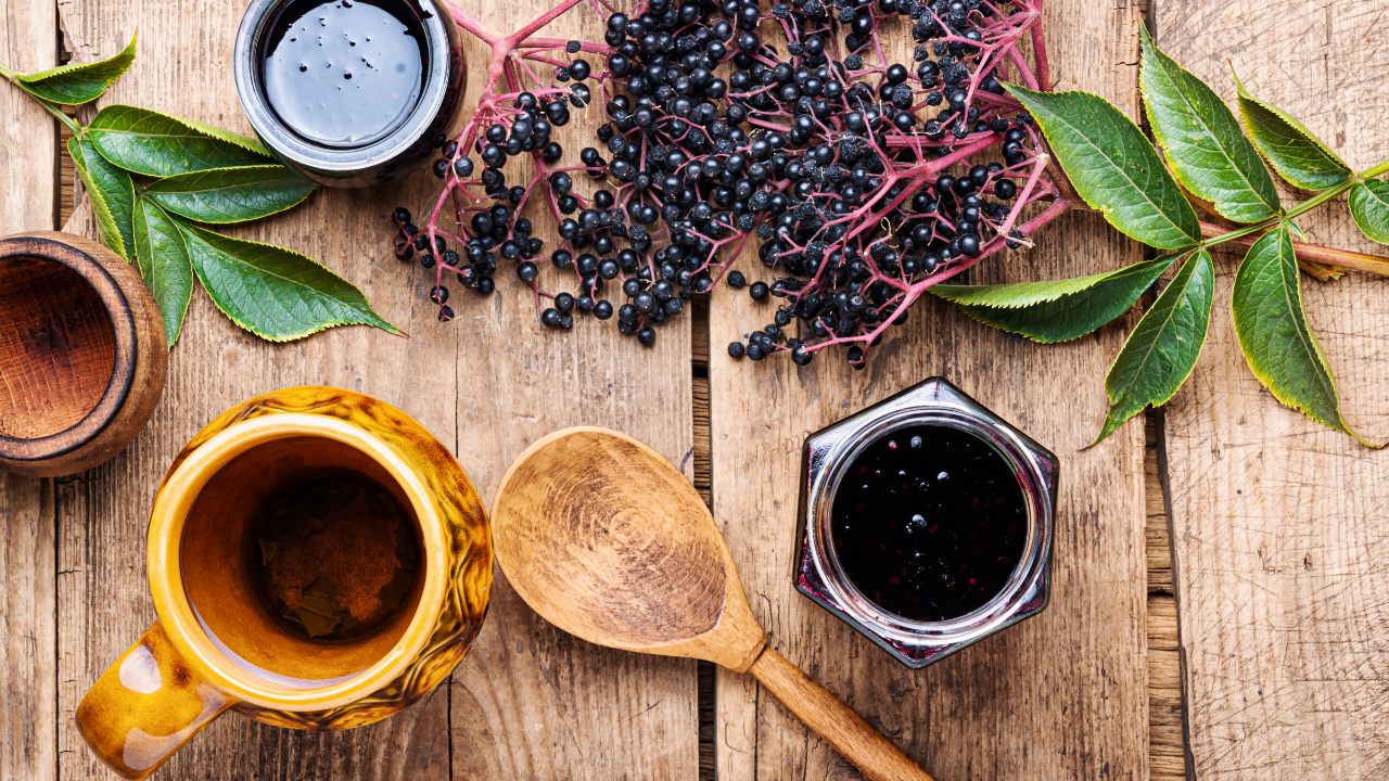 ingredients of Elderberry Jelly