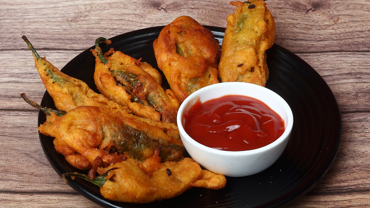 Serving Suggestions for Mirch Pakora