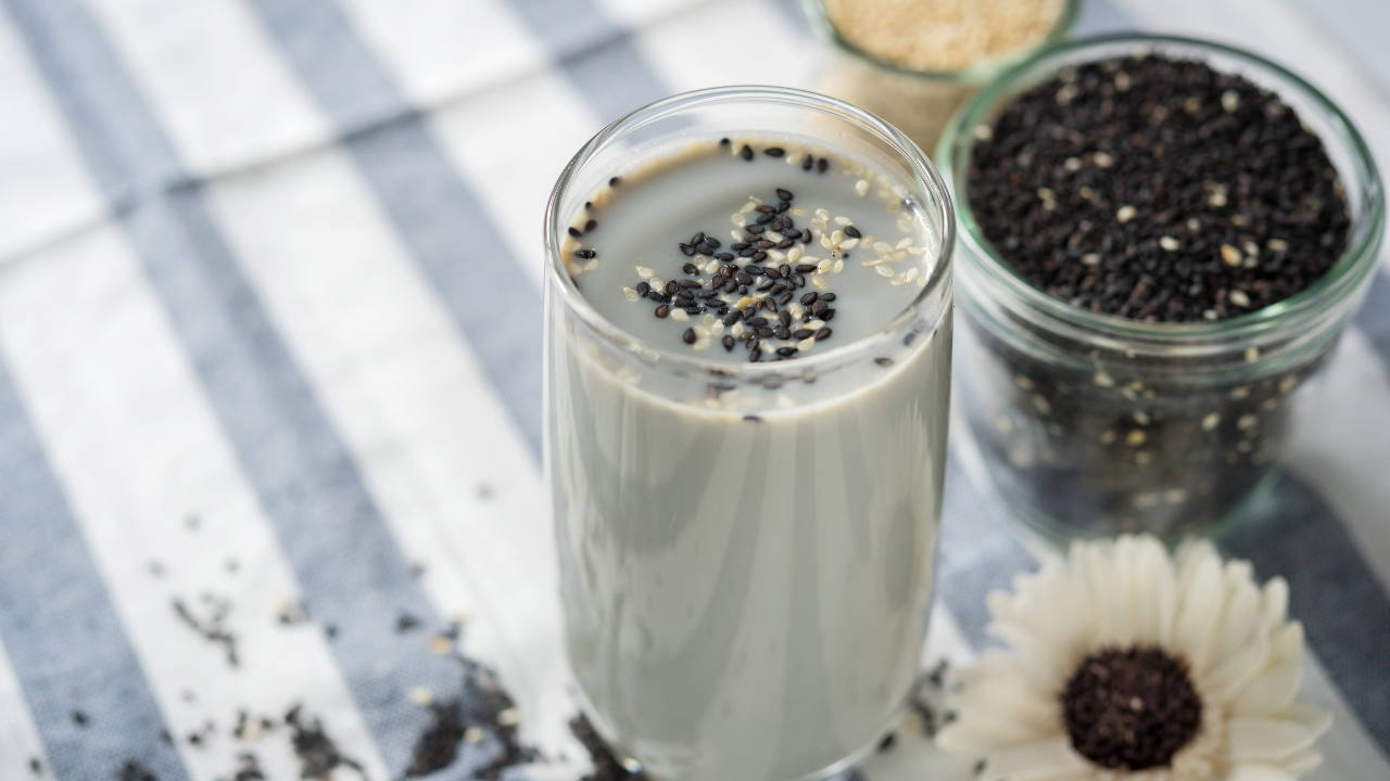 Carbohydrates and proteins in Black Sesame Soup